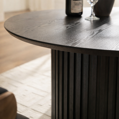 Torino Mid-Century Round Dining Table in Black